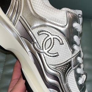 Meet your Posher, Alma